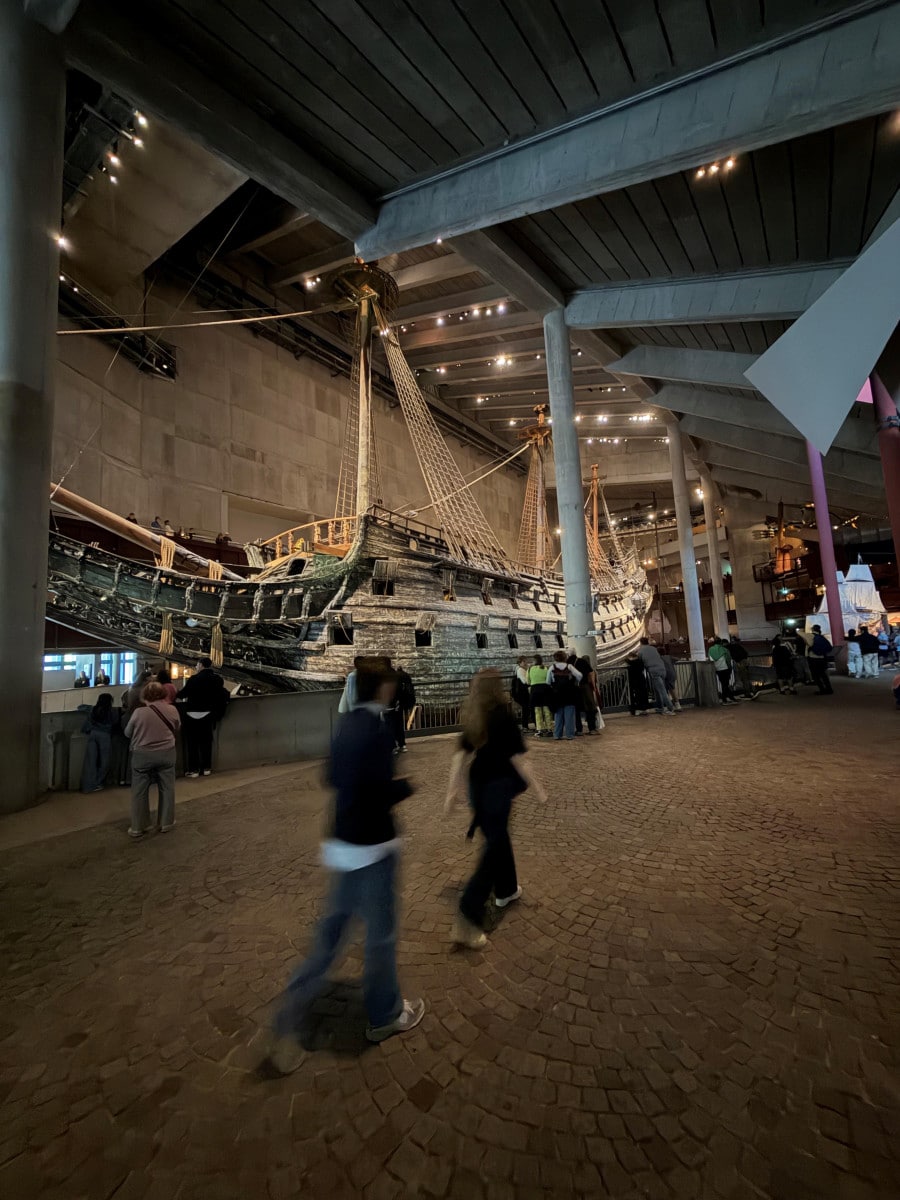 Ukrainska barn på Vasamuseet